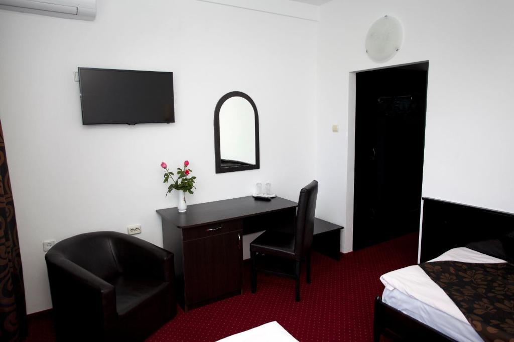 Hotel Terra Oradea Zimmer foto