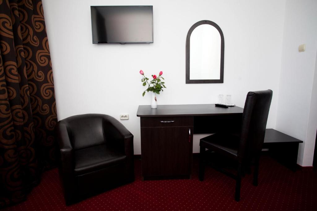 Hotel Terra Oradea Zimmer foto